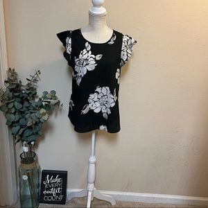 Ann Taylor Blouse Black With Flowers Size Medium Polyester Short Sleeves